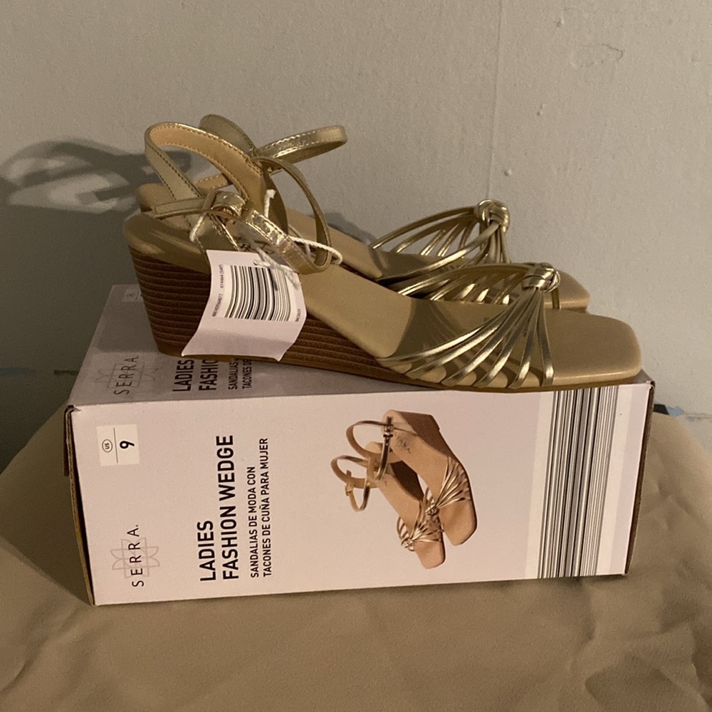 Sandals - Picture 6 of 14